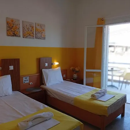 On The Strip-studio 1 Apartman
